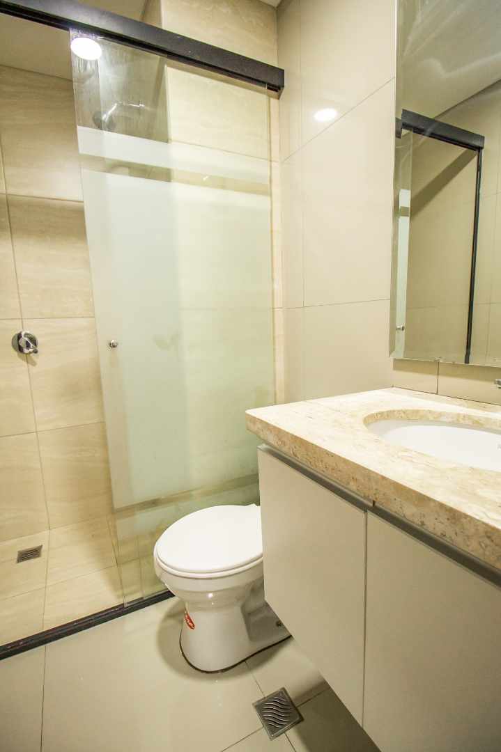 Departamento en VentaMonoambiente en Venta en el Condominio Barak Ubicado en la Zona Norte 5to anillo entre Av. Banzer y Beni 1 dormitorios 1 baños 1 parqueos Foto 6