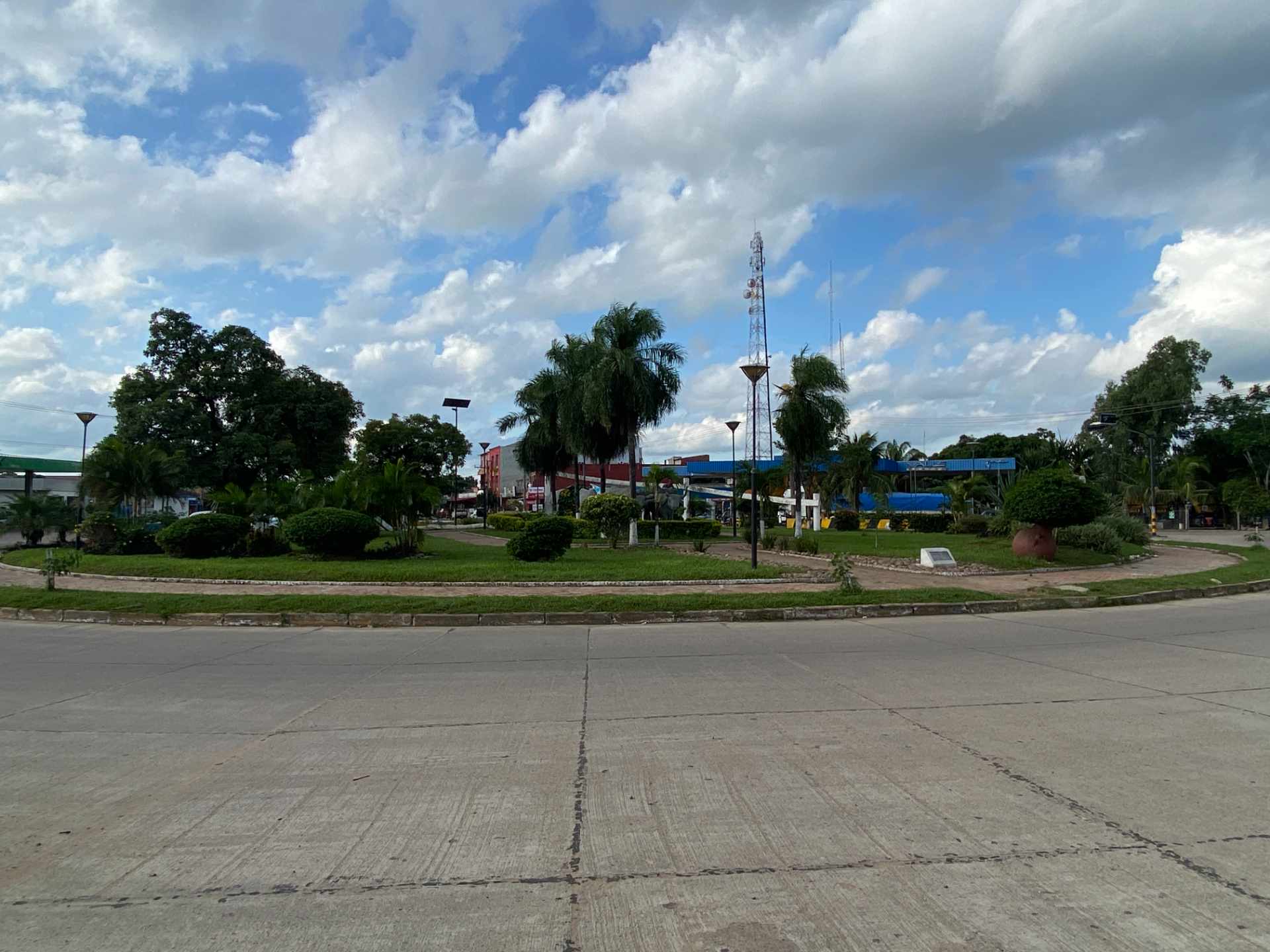 Galpón Sobre Carretera Santa Cruz - Warnes KM 25 esquina justo a la entrada de Warnes (1er Anillo).  Foto 16