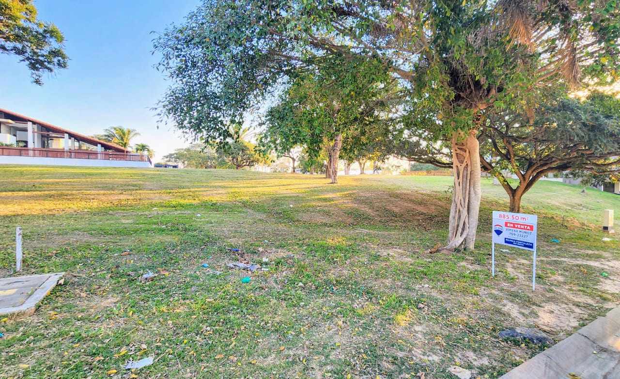 Terreno en VentaEN VENTA TERRENO EN LA HACIENDA DEL URUBO Foto 6