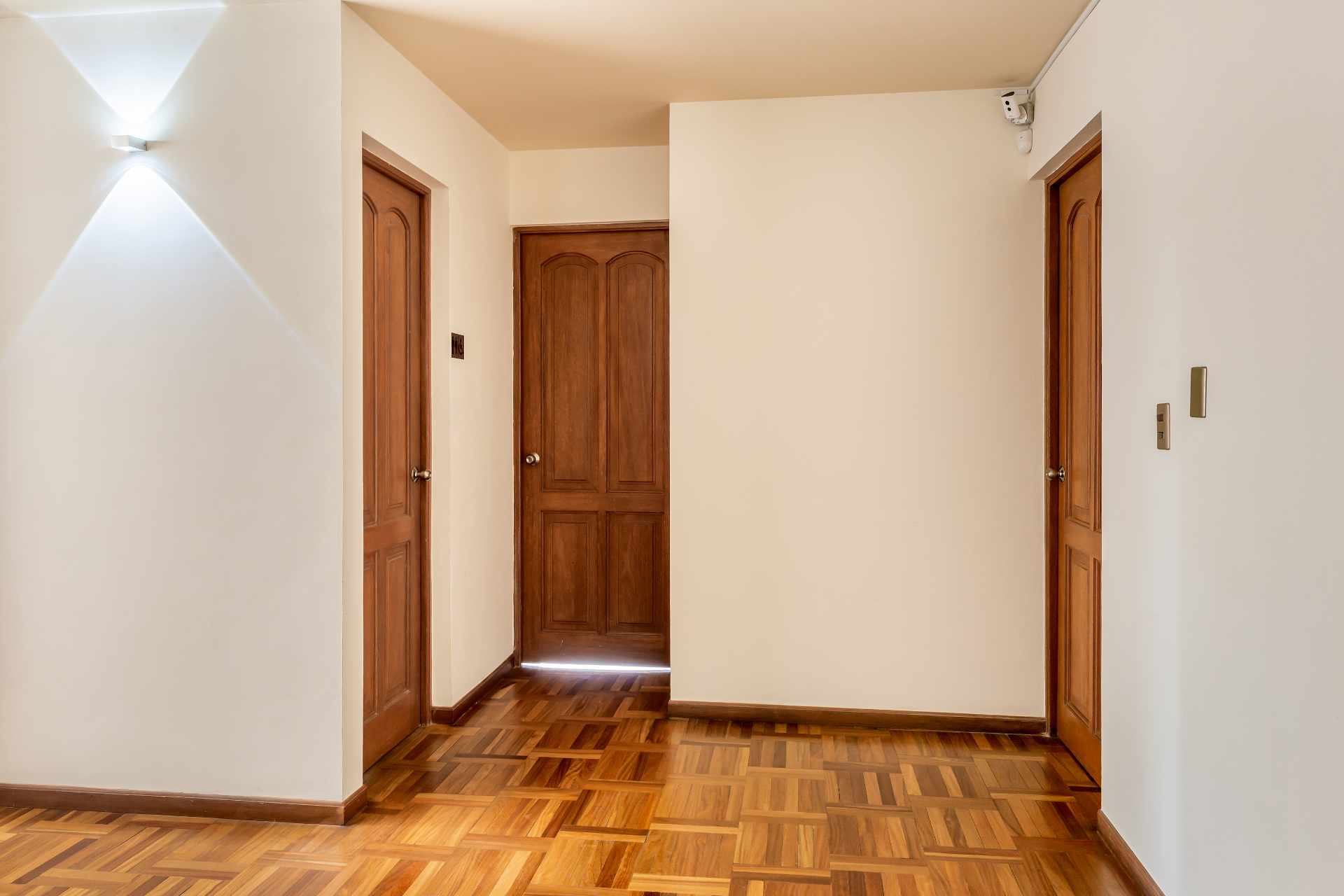 Oficina en VentaAv. Villarroel 1851 Foto 12