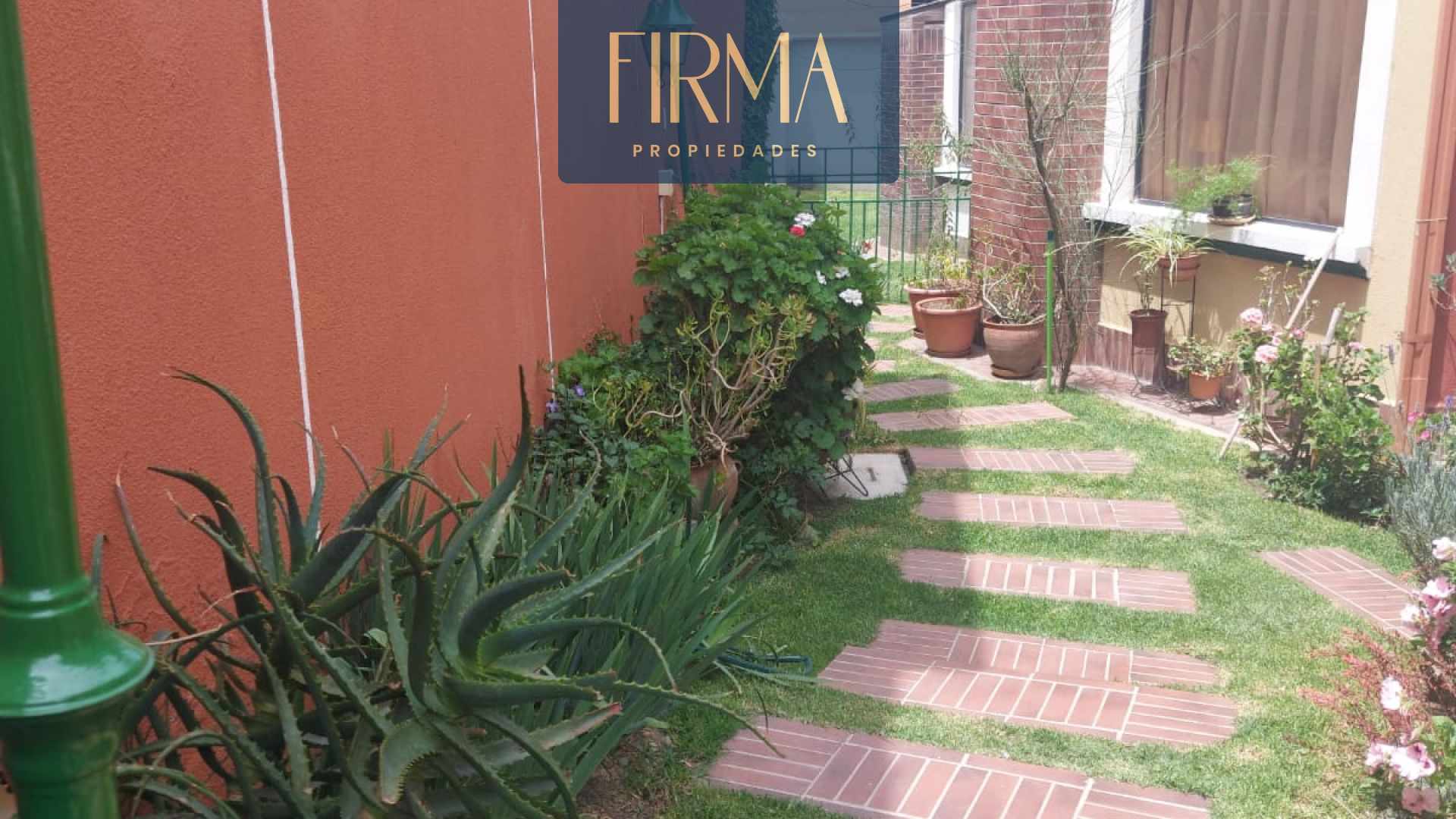 Casa en Cota Cota en La Paz 3 dormitorios 4 baños 2 parqueos Foto 14