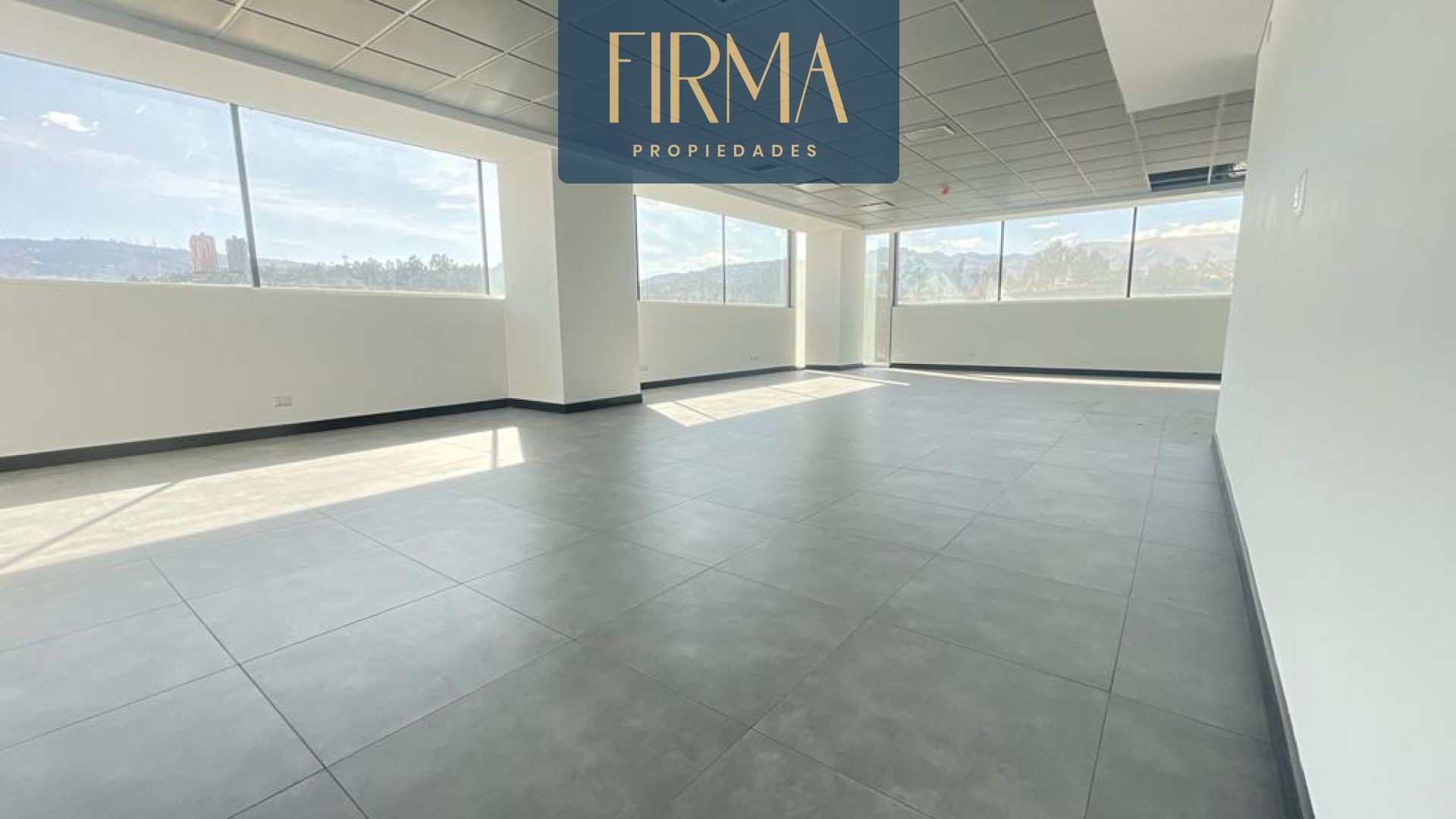 Oficina en VentaCALACOTO AV. BALLIVIAN 2 dormitorios 3 baños  Foto 6