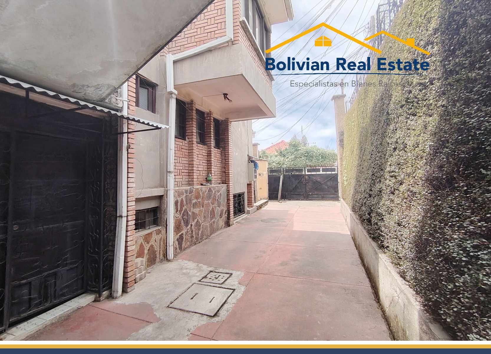 Casa en Miraflores en La Paz 6 dormitorios 4 baños 3 parqueos Foto 1