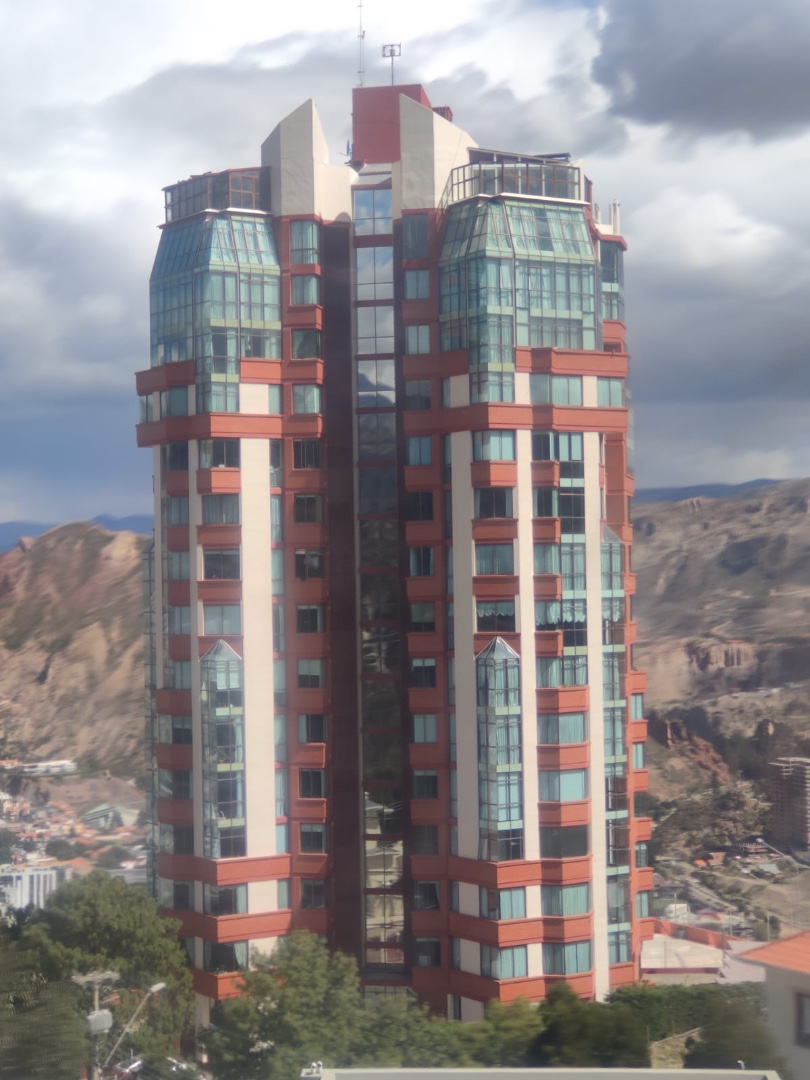 Departamento en San Alberto en La Paz 3 dormitorios 3 baños 1 parqueos Foto 42