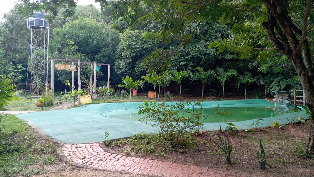 Local comercial en Alquiler4to anillo Urubo   10 baños  Foto 2