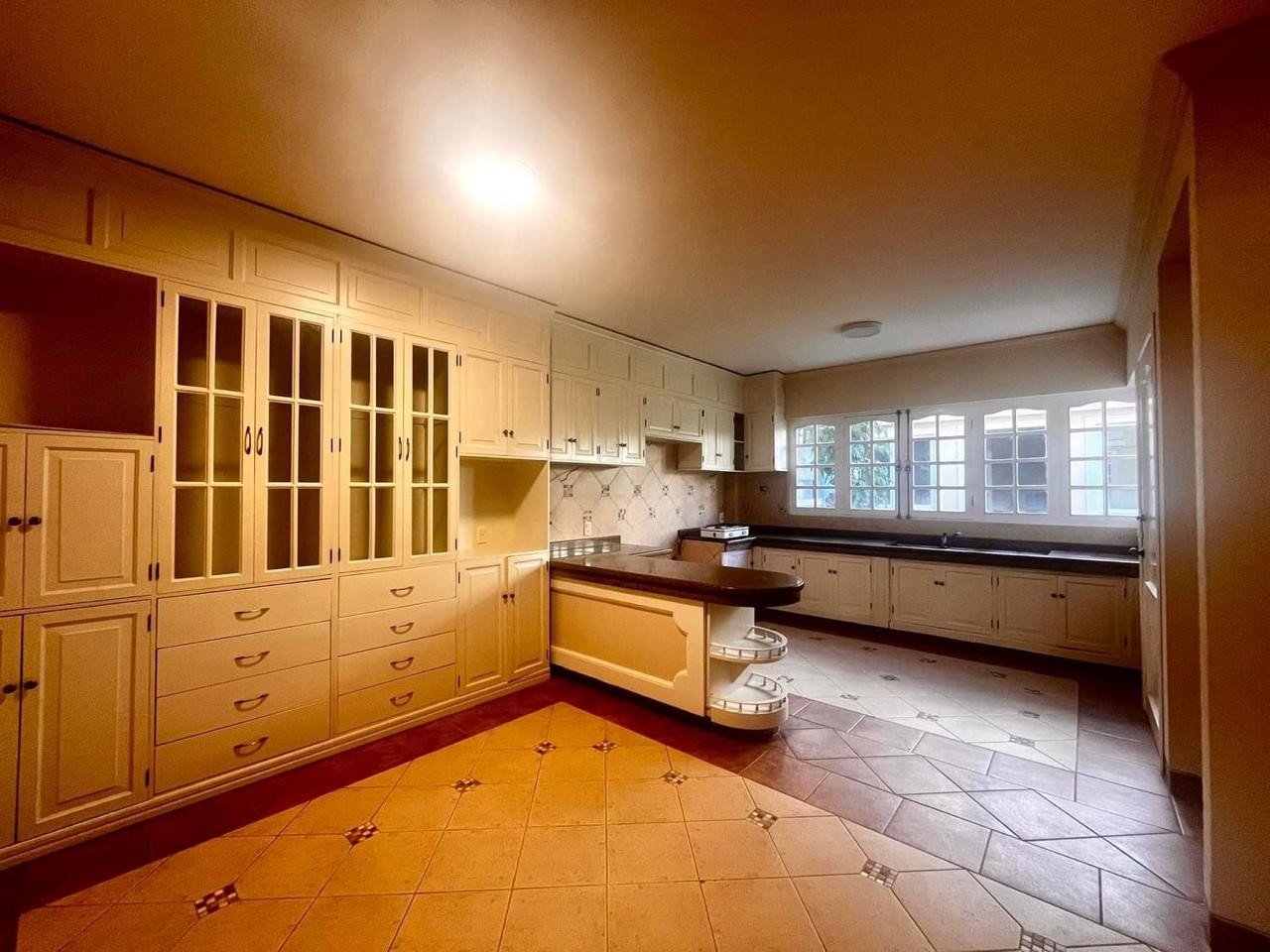 Casa Preciosa CASA EN VENTA – IRPAVI Foto 4