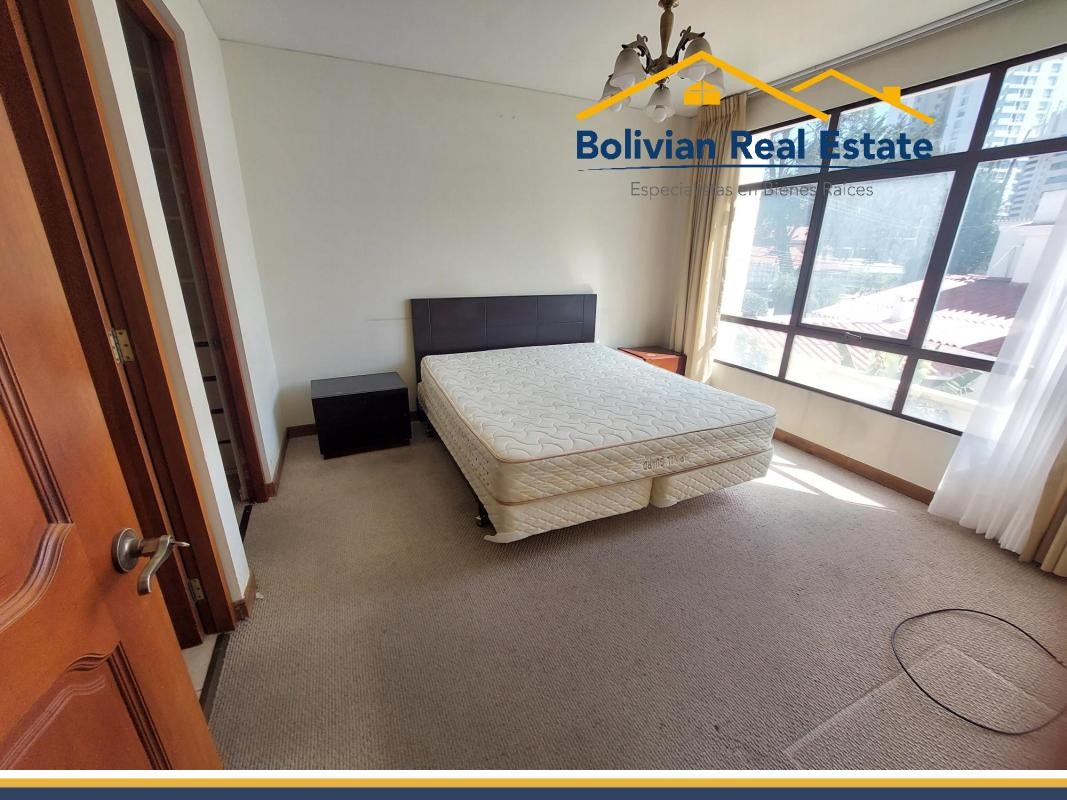 Departamento en AlquilerCALACOTO, BONITO DEPARTAMENTO EN ALQUILER CERCA AL COLEGIO CALVERT 4 dormitorios 3 baños 1 parqueos Foto 7