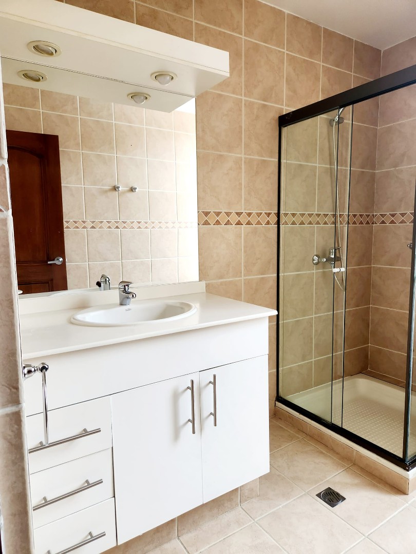 En Alquiler a $us 1,100 Foto 9