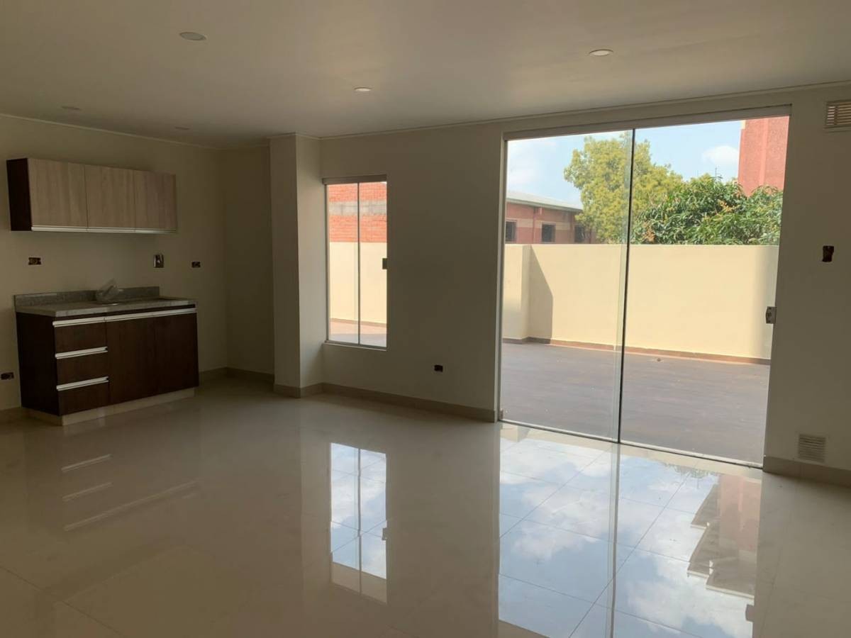 Departamento en Entre 3er y 4to anillo Oeste en Santa Cruz de la Sierra 2 dormitorios 2 baños 1 parqueos Foto 5