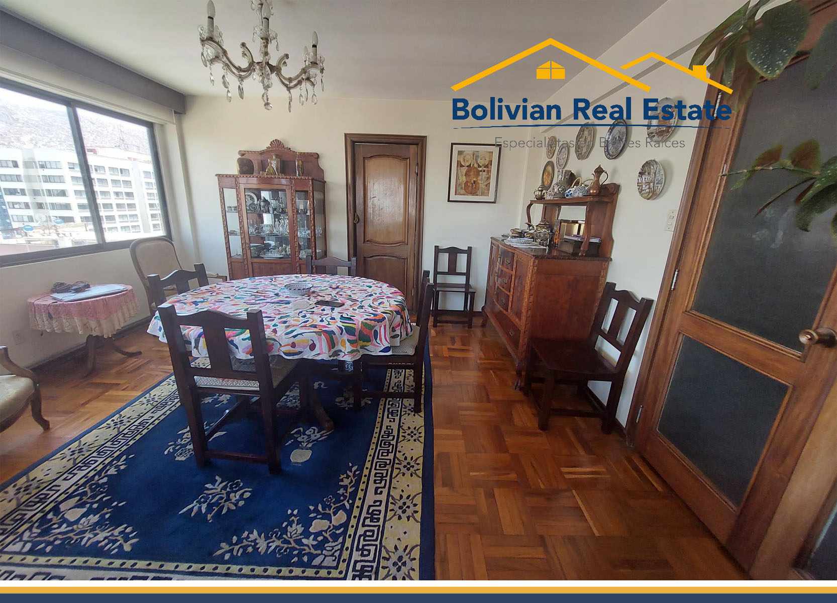 Departamento en VentaAMPLIO Y SOLEADO DEPARTAMENTO EN VENTA SOPOCACHI  4 dormitorios 3 baños 1 parqueos Foto 3