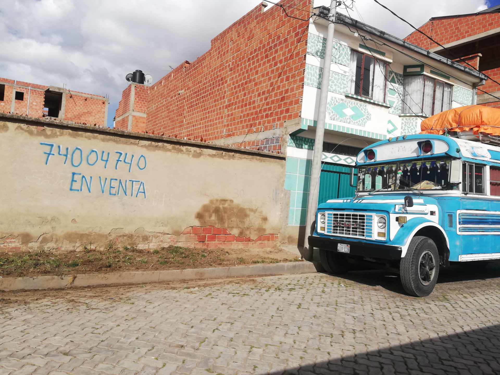 Terreno Zona Horizontes El Alto entre calle caracoles y calle santa fe detrás del centro de recursos pedagógicos Micaela Bastidas, a una cuadra de la plaza del payaso. A la altura del centro de salud Nuevos Horizontes que se ubica en la avenida Guadalquivir Foto 5
