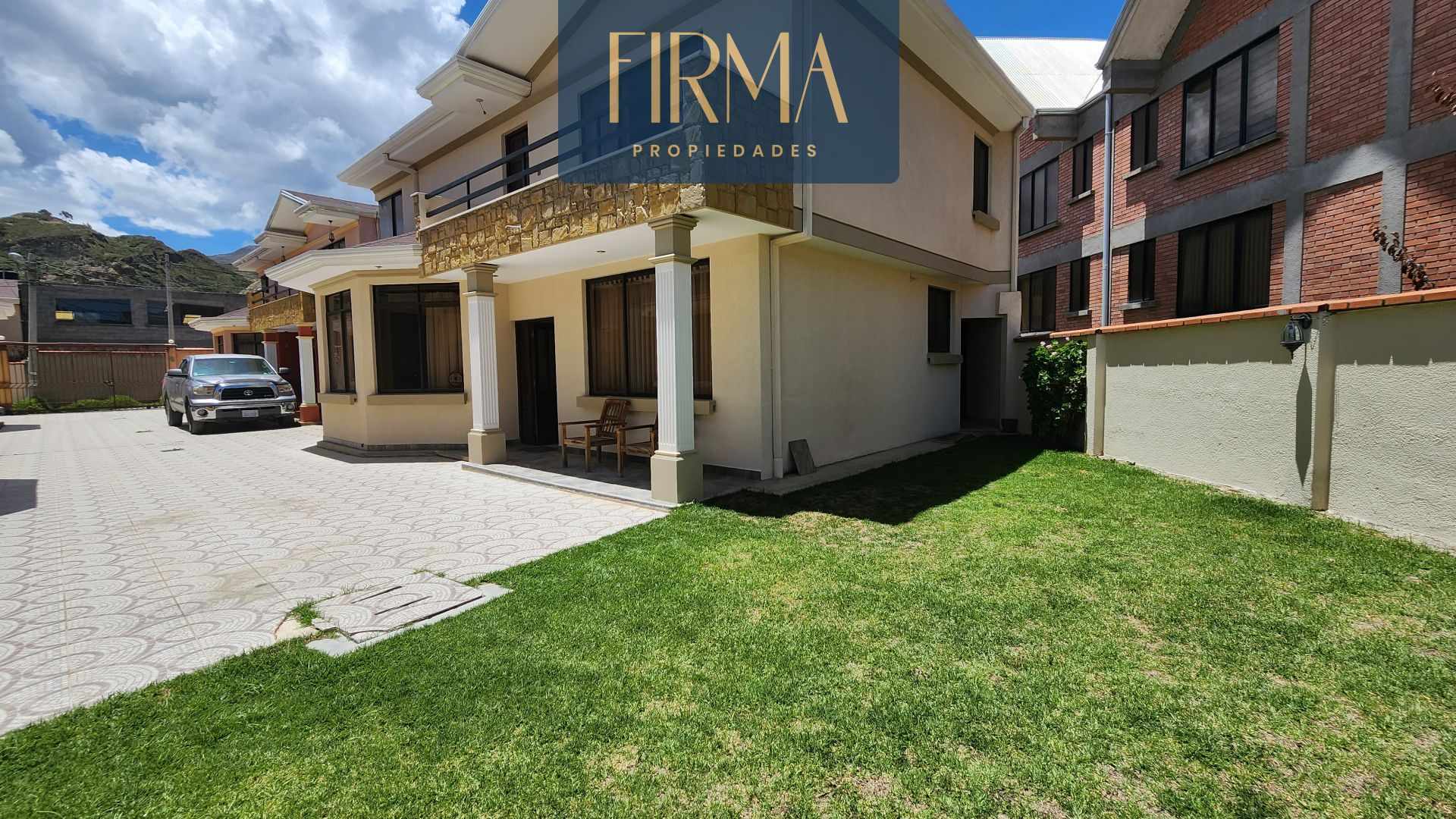 Casa ALQUILA ESTA CASA EN CONDOMINIO PRIVADO, ACHUMANI Foto 1