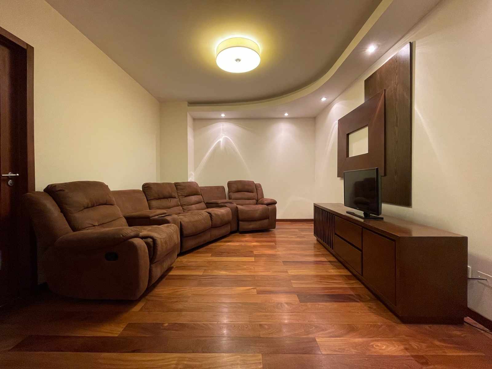 Departamento en Queru Queru en Cochabamba 3 dormitorios 2 baños 1 parqueos Foto 4