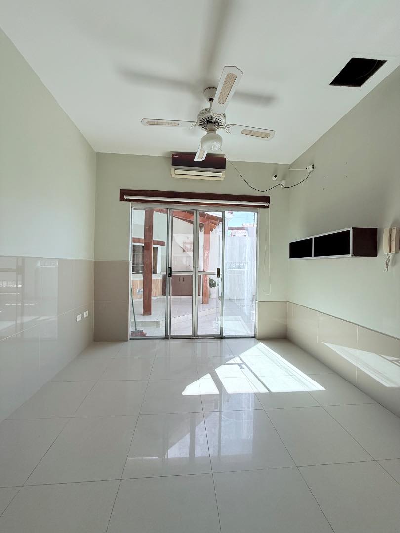 Casa en Urubó en Santa Cruz de la Sierra 4 dormitorios 3 baños 3 parqueos Foto 6