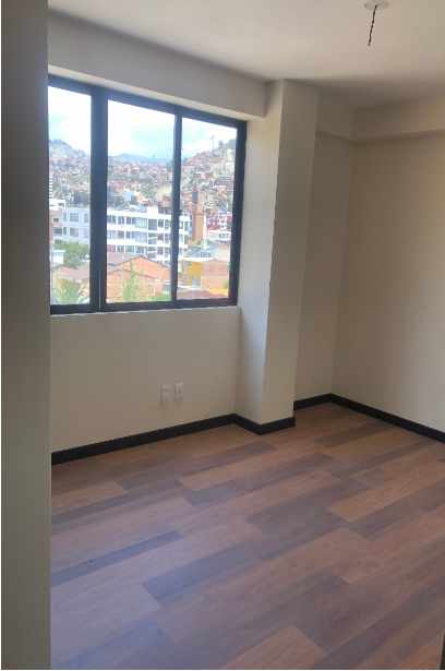 Departamento en Seguencoma en La Paz 3 dormitorios 2 baños  Foto 3