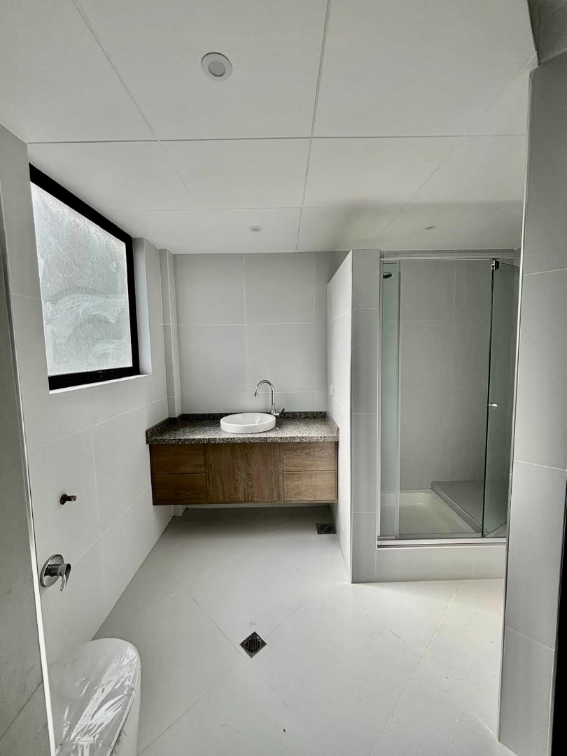 Casa en VentaACHUMANI 4 dormitorios 6 baños 2 parqueos Foto 4