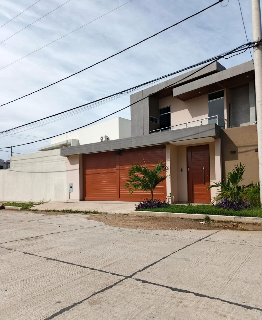 Casa CASA EN VENTA ZONA SUR TC OFICIAL  Foto 14