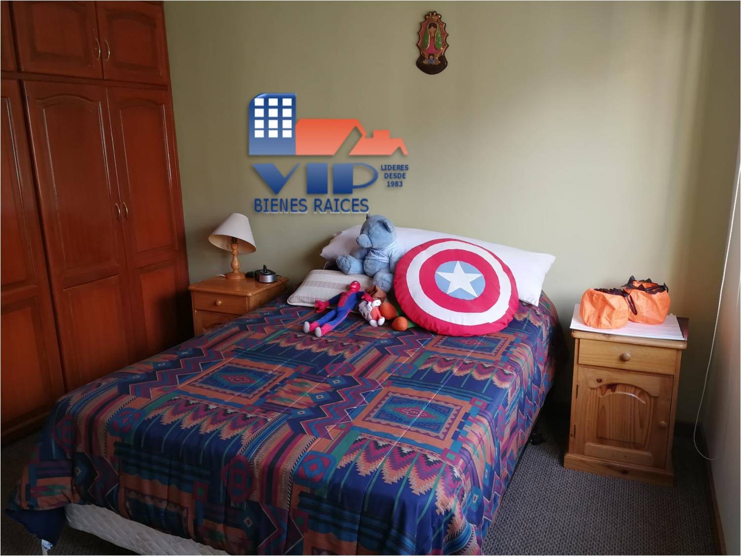 Casa en Achumani en La Paz 4 dormitorios 4 baños 1 parqueos Foto 9