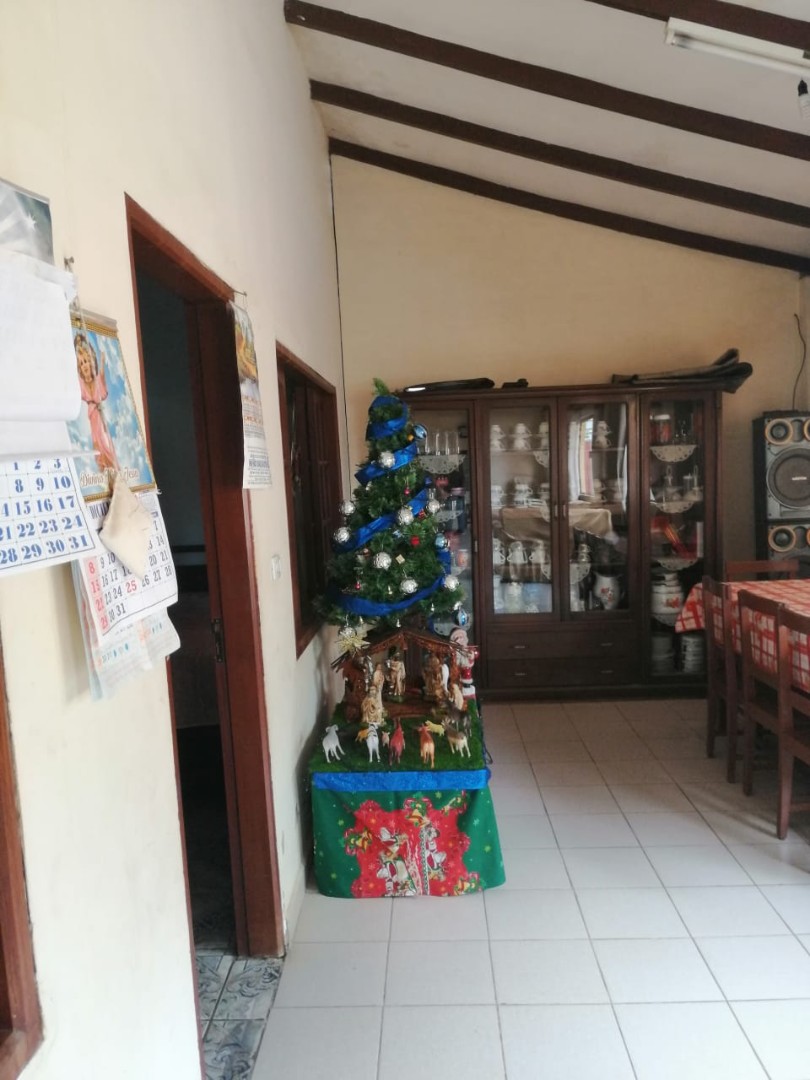 Casa en Entre 5to y 6to anillo Este en Santa Cruz de la Sierra 6 dormitorios 2 baños 4 parqueos Foto 33