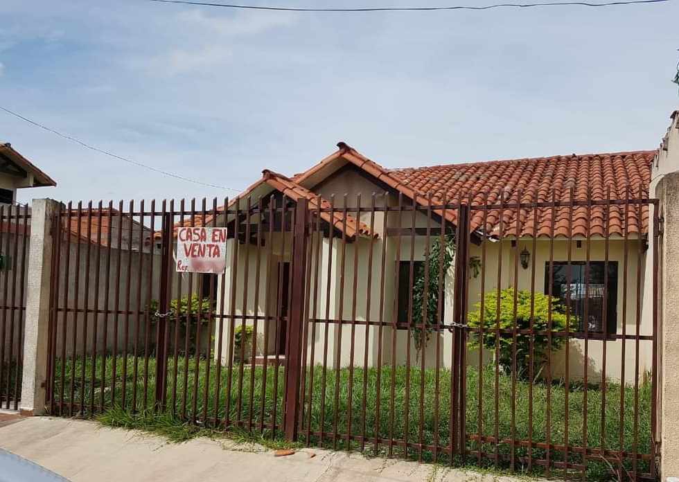 Casa en VentaCasa en venta zona Este,Urbanización Cotoca Foto 1