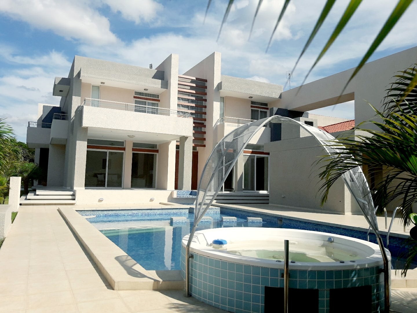 Casa COLINAS DEL URUBO II Foto 1