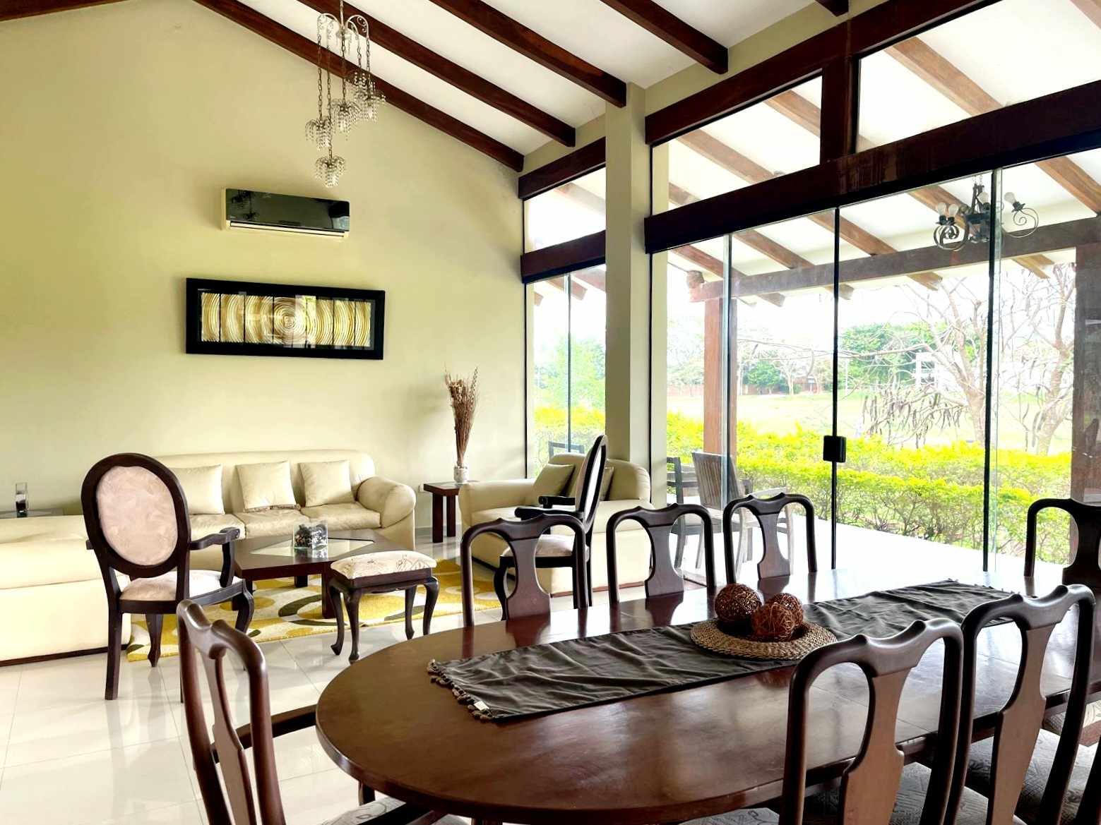 Casa en VentaZona Norte
Condominio Polo Country 5 dormitorios 6 baños 4 parqueos Foto 3