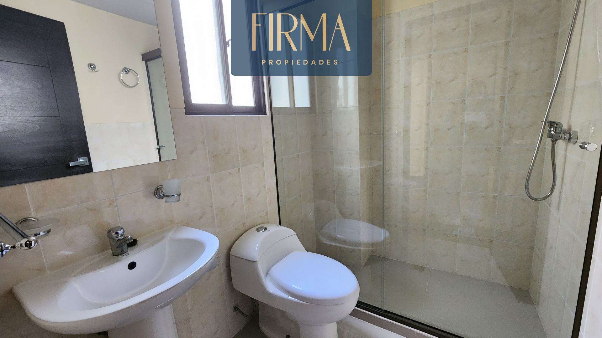 En Venta a $us 99,000 Foto 12