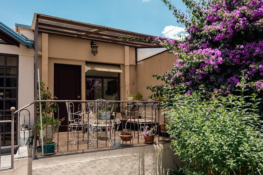 Casa ﻿2 Casas en Venta Irpavi. Calle Ovando. Foto 2