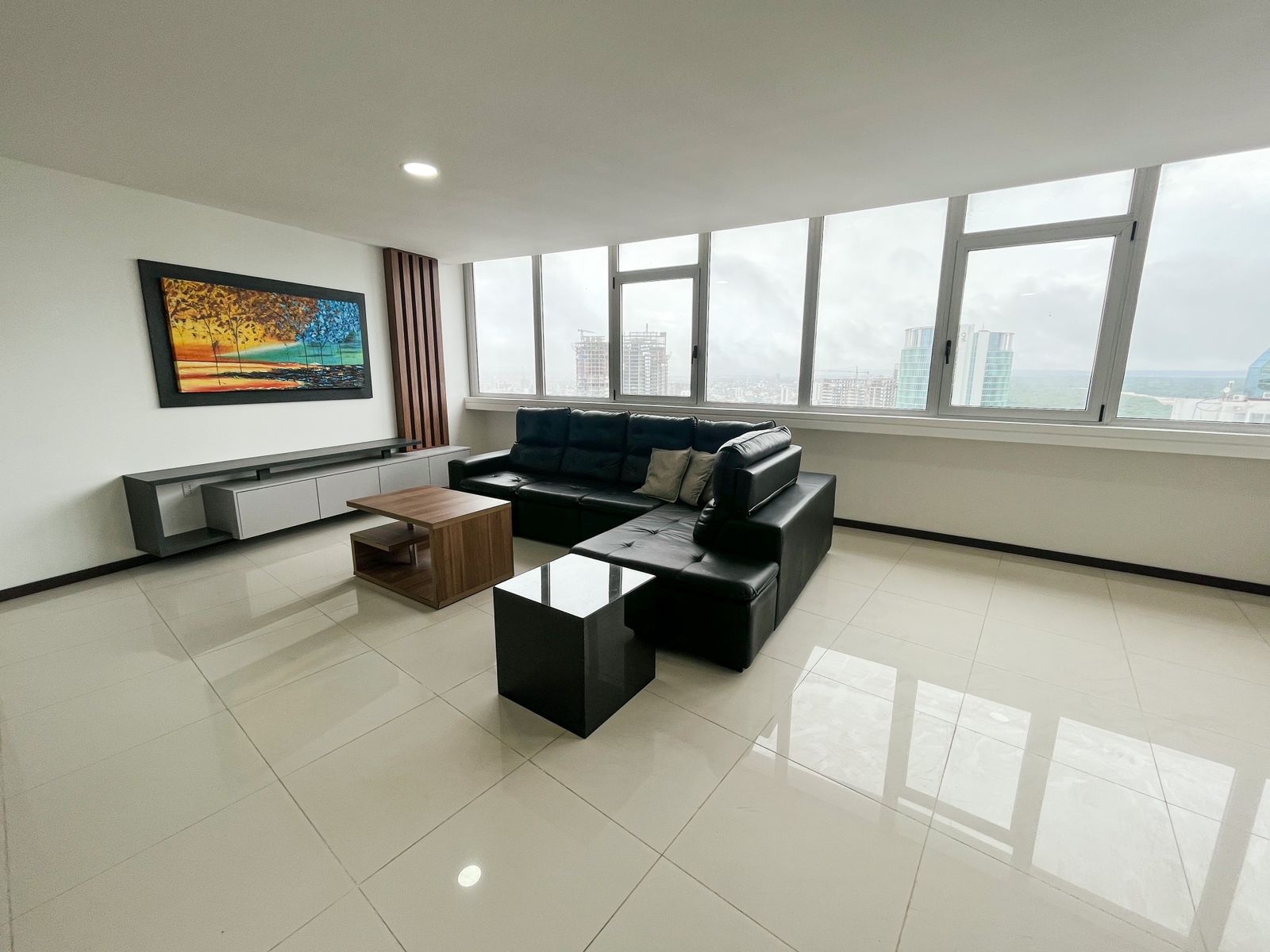 Departamento en AlquilerDPTO 3 DORMITORIOS AMOBLADO- PLATINIUM 2 FRENTE AL MALL VENTURA Foto 17