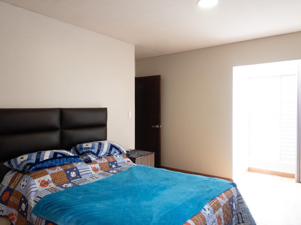 Casa en Achumani en La Paz 5 dormitorios 6 baños 5 parqueos Foto 5