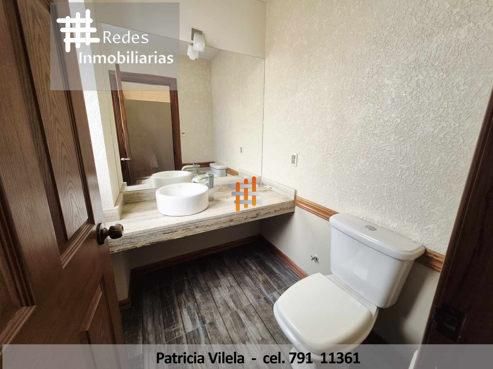 Oficina en Venta𝐈𝐍𝐂𝐎𝐌𝐏𝐀𝐑𝐀𝐁𝐋𝐄 𝐎𝐏𝐎𝐑𝐓𝐔𝐍𝐈𝐃𝐀𝐃 — 𝐇𝐄𝐑𝐌𝐎𝐒𝐀 𝐎𝐅𝐈𝐂𝐈𝐍𝐀 𝐄𝐍 𝐕𝐄𝐍𝐓𝐀 O ALQUILER  𝐄𝐍 𝐒𝐀𝐍 𝐌𝐈𝐆𝐔𝐄𝐋 5 dormitorios 2 baños  Foto 4