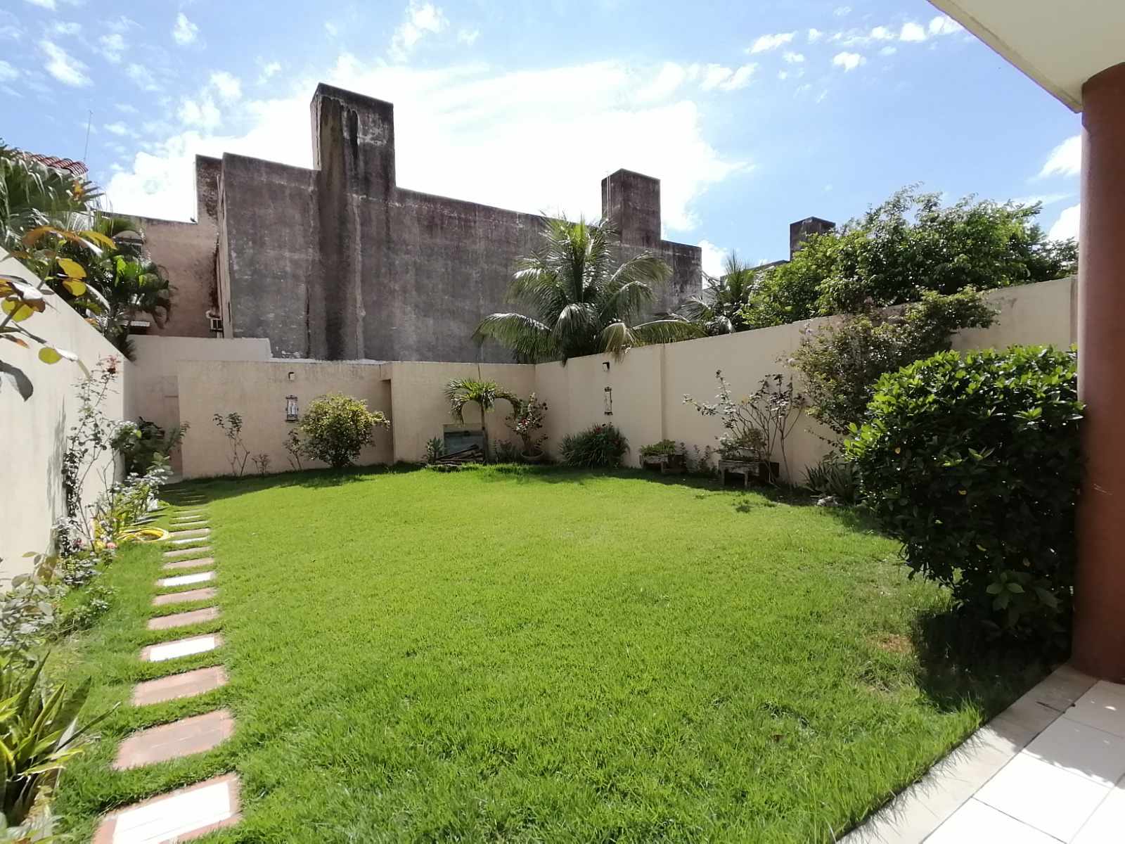 Casa en Entre 6to y 7mo anillo Norte en Santa Cruz de la Sierra 4 dormitorios 4 baños 2 parqueos Foto 20