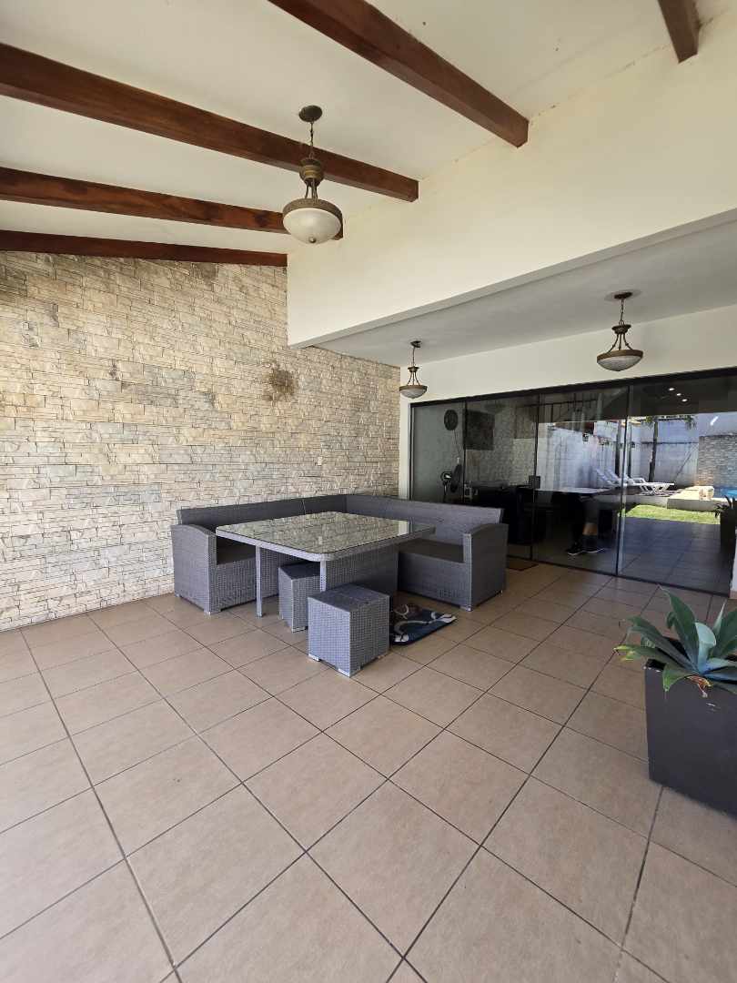 Casa en VentaZONA NORTE Km 8   1 /2 4 dormitorios 4 baños 2 parqueos Foto 14