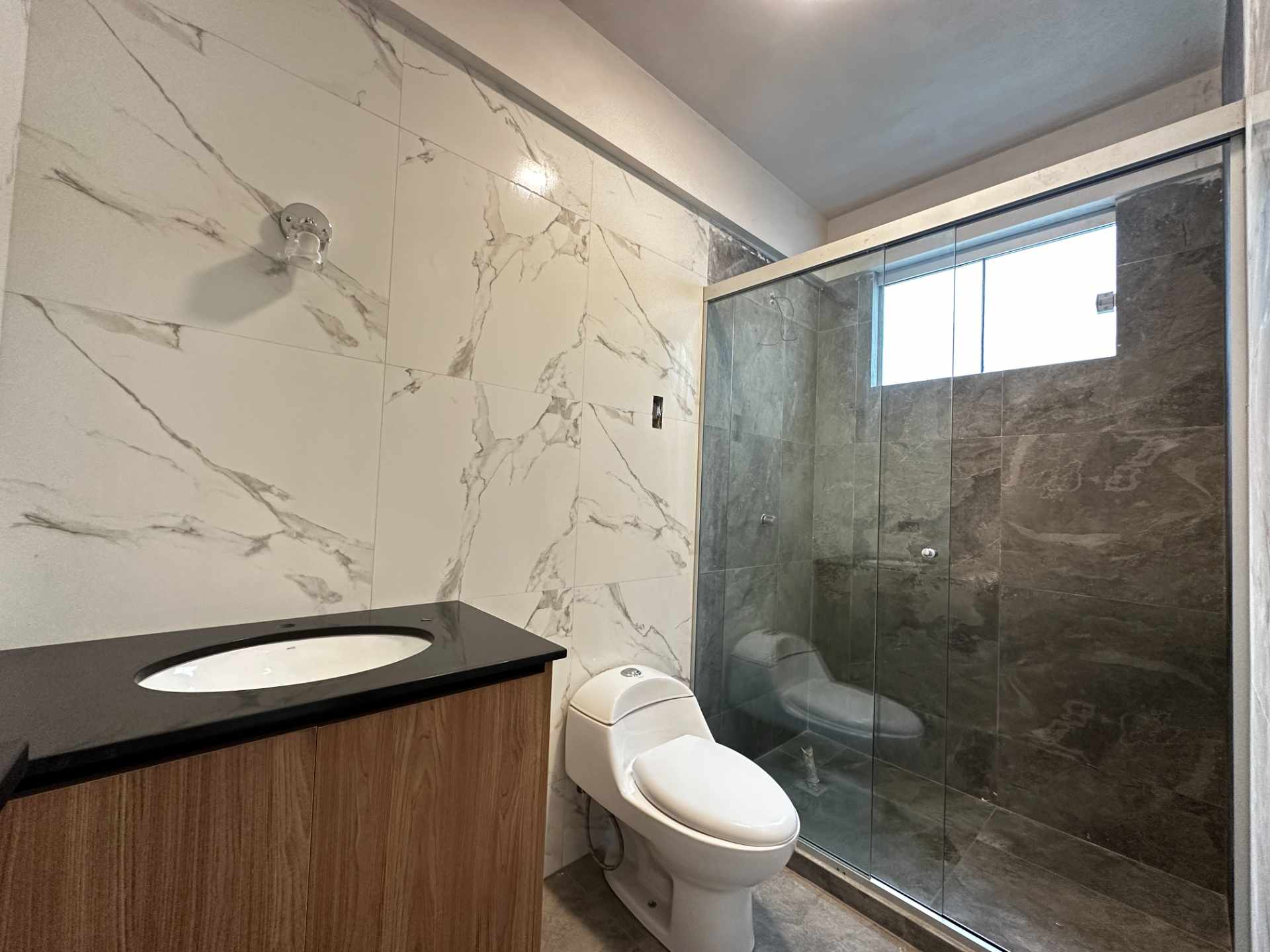 Casa en VentaAV. RADIAL 12, CERCA AL MERCADO EL FUERTE Foto 7