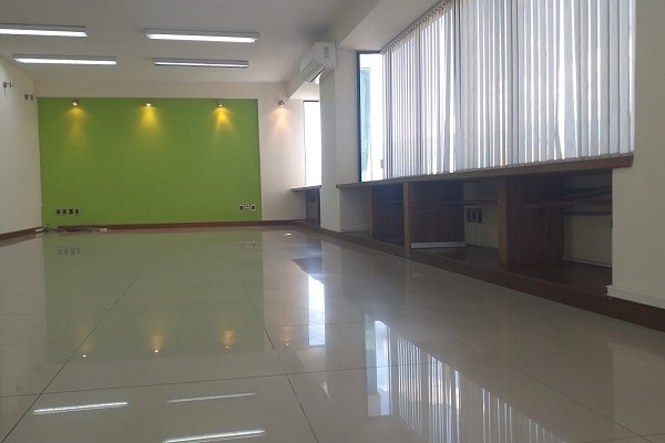 Oficina en VentaCalle Salamanca esquina calle J.C. Carrillo, - Edificio Cibeles, - Norte - Cochabamba, Cercado Foto 8