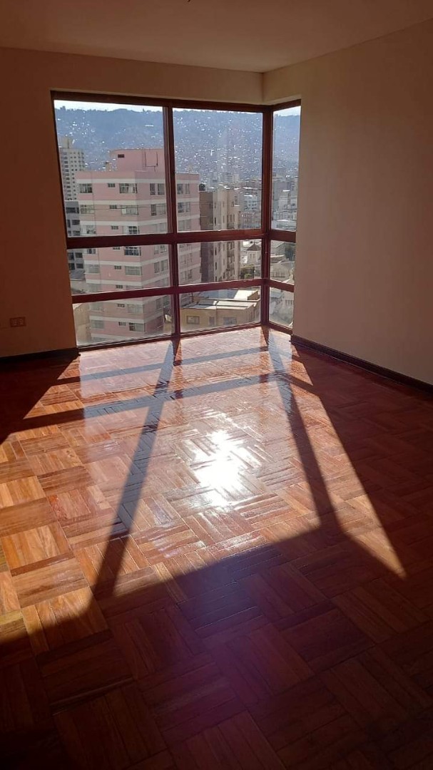 Departamento en VentaMiraflores - Calle Cuba  Foto 8