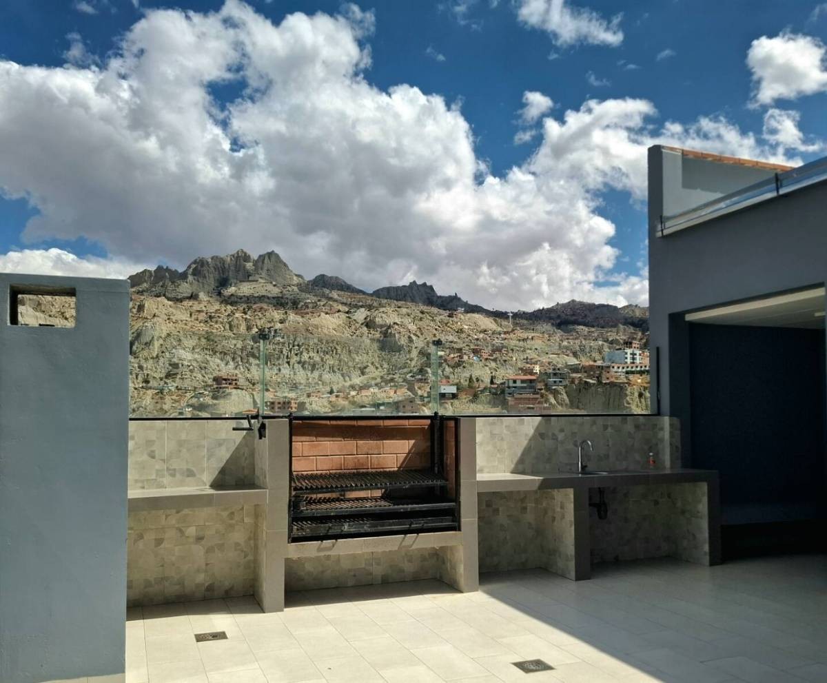 Departamento en Obrajes en La Paz 2 dormitorios 3 baños  Foto 15