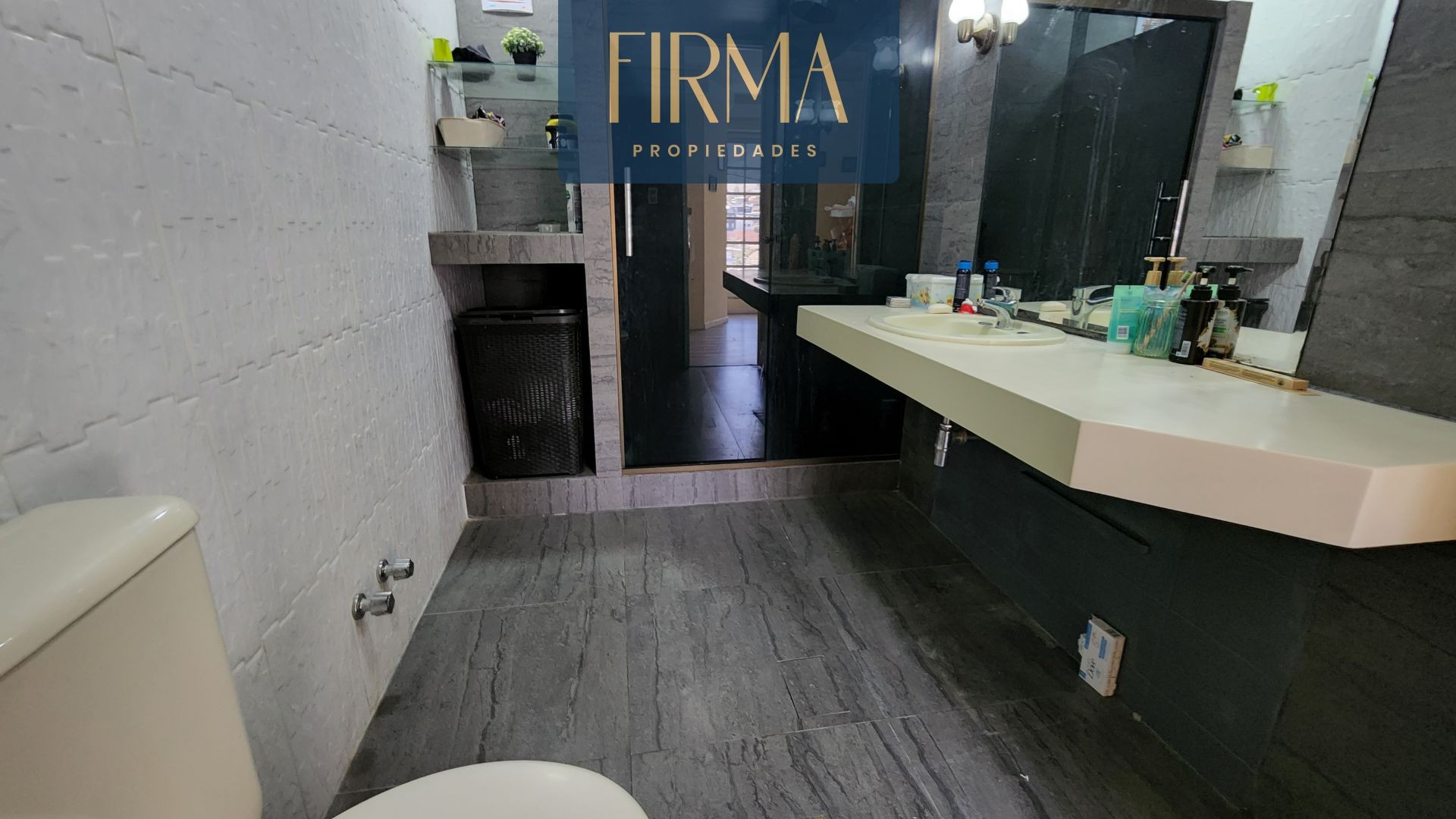 En Venta a $us 480,000 Foto 11