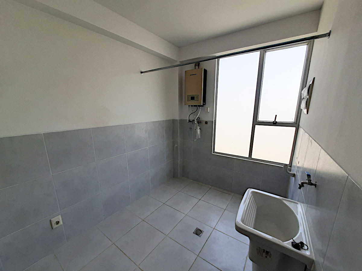 En Alquiler a $us 600 Foto 6