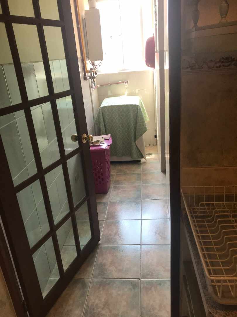 Departamento Edificio Alcázar, Torre Granada, Calle Federico Suazo esq. Batallón Colorados. A una cuadra de la Plaza del Estudiante/Prado. Foto 4