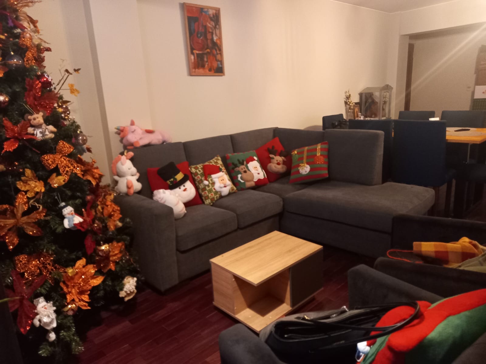 Departamento en VentaDEPARTAMENTO EN VENTA!! Obrajes avenida costanera a una cuadra del cementerio jardín  2 dormitorios 2 baños 1 parqueos Foto 34