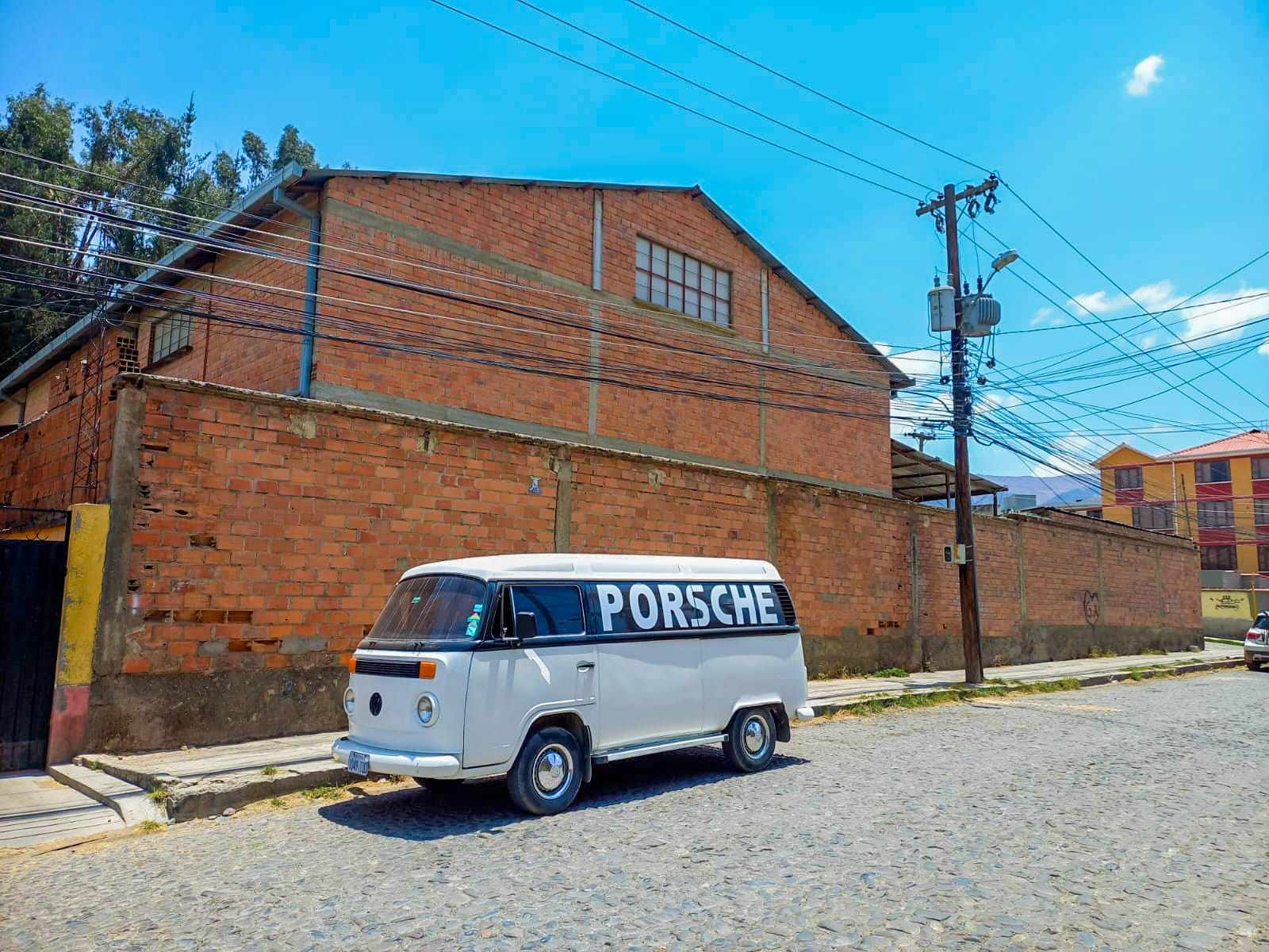 Terreno en Cota Cota en La Paz    Foto 4