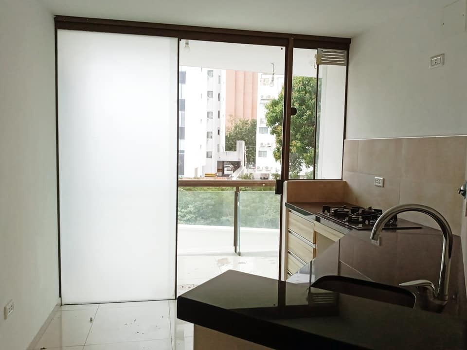 Departamento en AlquilerCALLE TARIJA ENTRE AV. IRALA Y SAAVEDRA 1 dormitorios 2 baños 1 parqueos Foto 12