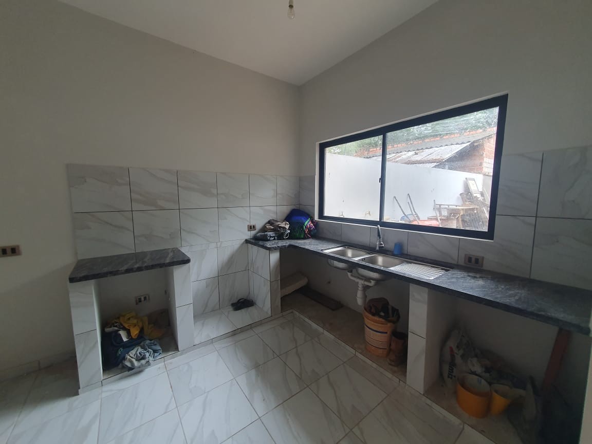 Casa en Plan 3000 en Santa Cruz de la Sierra 3 dormitorios 3 baños 2 parqueos Foto 5