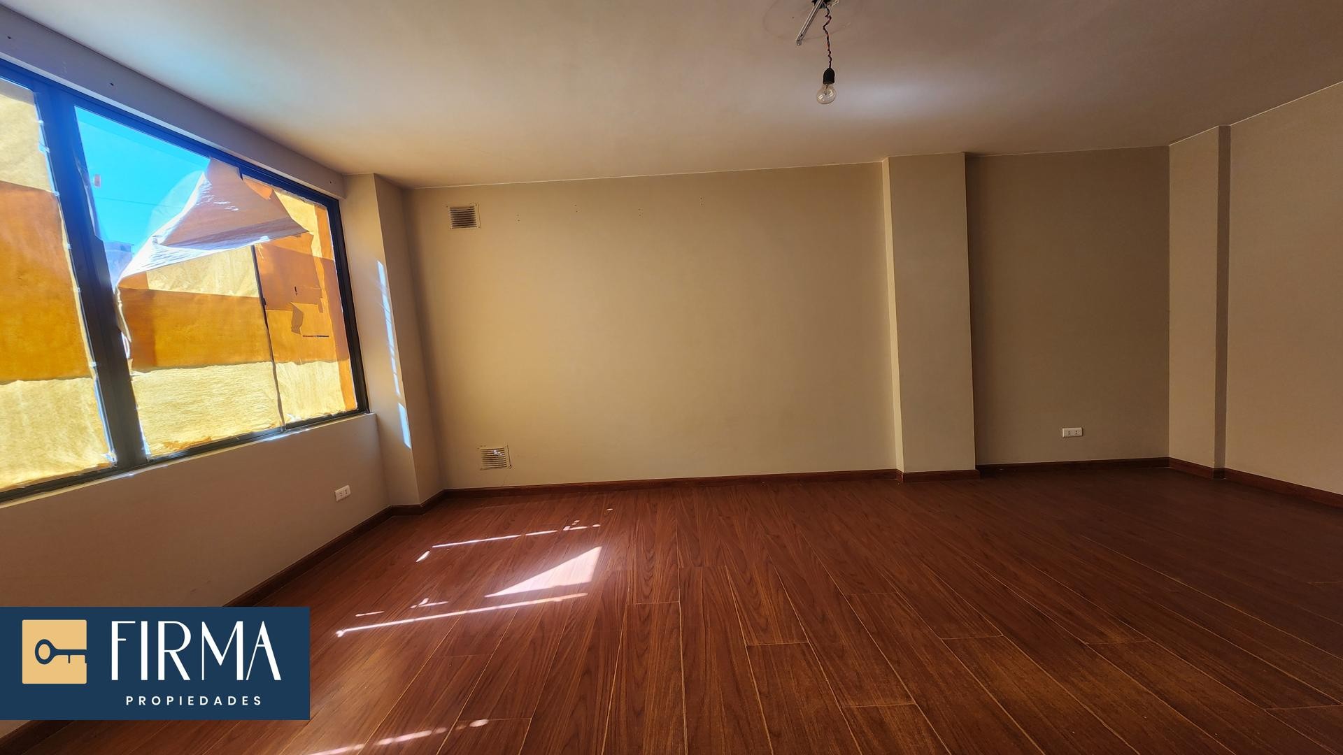 Departamento en VentaDEPARTAMENTO EN VENTA, ACHUMANI 2 dormitorios 1 baños 1 parqueos Foto 11