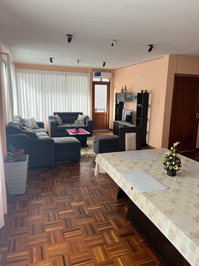 Departamento Calle 33 # 28 Achumani Foto 9