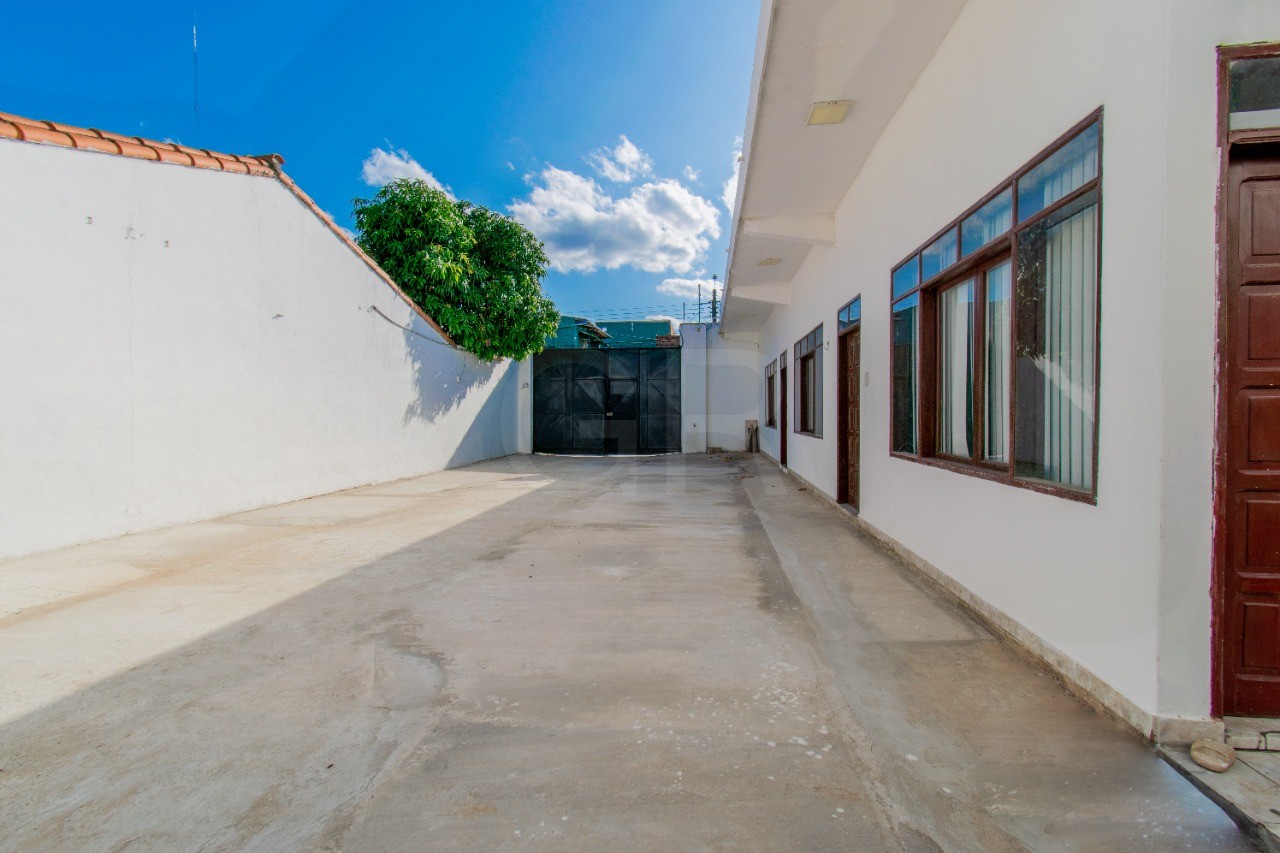 En Alquiler a $us 950 Foto 6