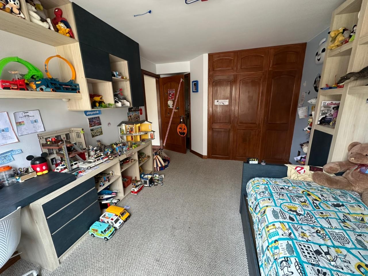 Departamento en AlquilerACHUMANI, CONDOMINIO GIRASOLES Foto 4