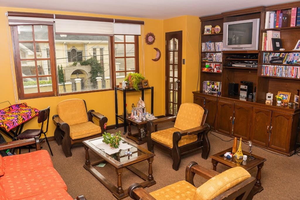 Casa en Irpavi en La Paz 5 dormitorios 5 baños 2 parqueos Foto 14