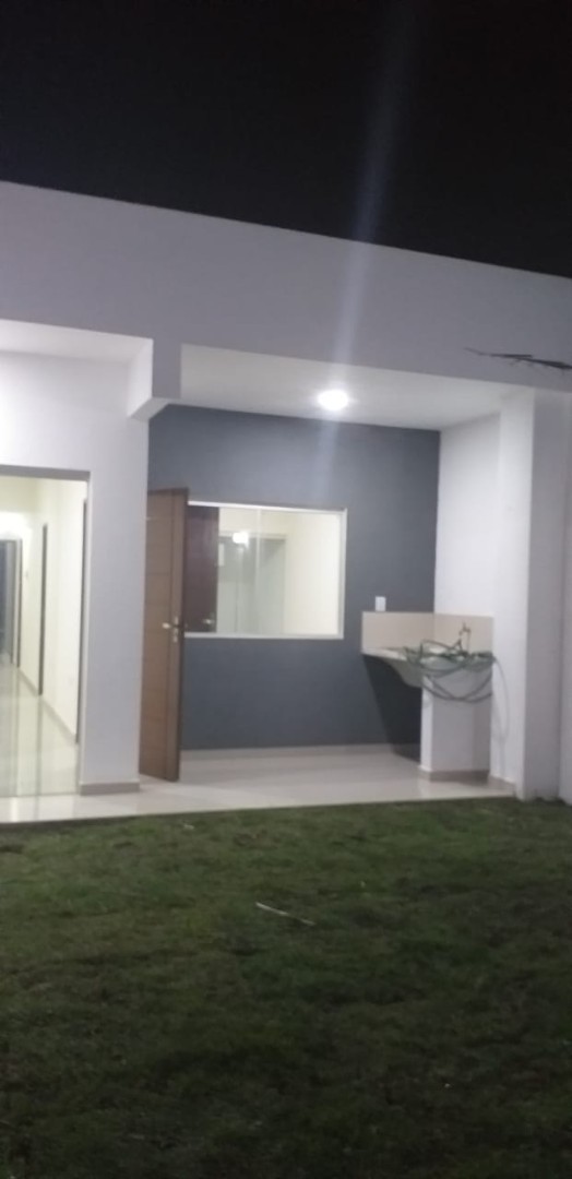 Casa en Pampa de la isla en Santa Cruz de la Sierra 2 dormitorios 2 baños 2 parqueos Foto 4